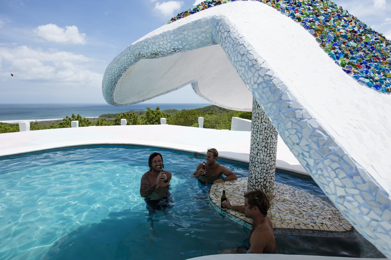 Two Brothers Surf Resort Тола Экстерьер фото
