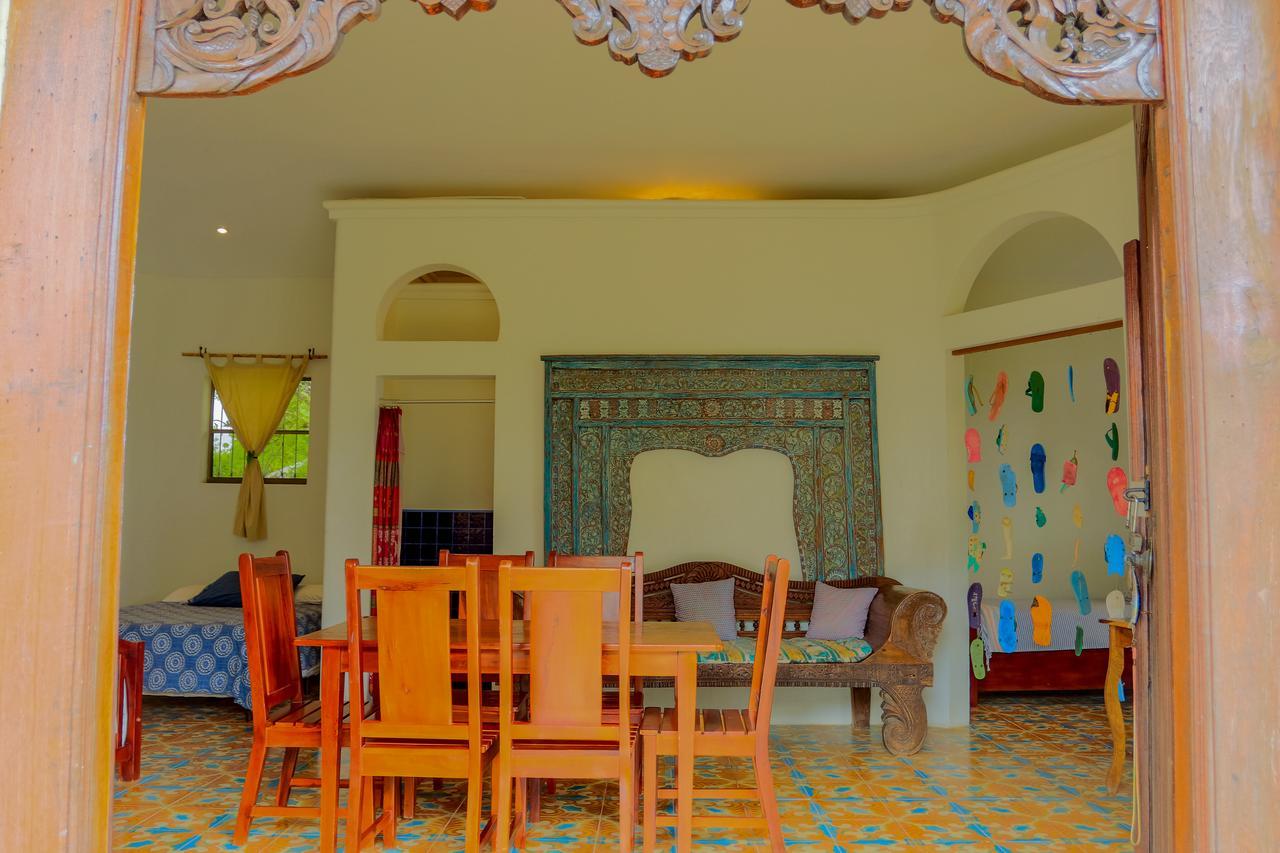 Two Brothers Surf Resort Тола Экстерьер фото